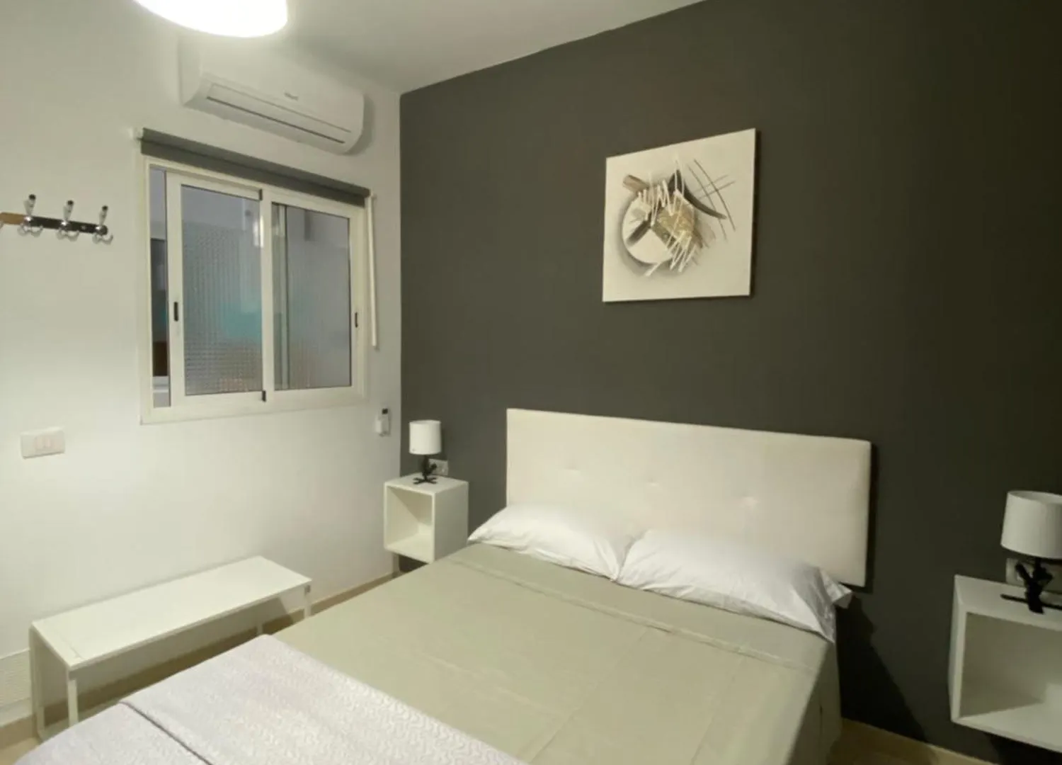 Deluxe Room In Apartment Shared In Los Cristianos Playa Habitacionstanza Air-Conditioned Arona  0*, Arona (Tenerife)