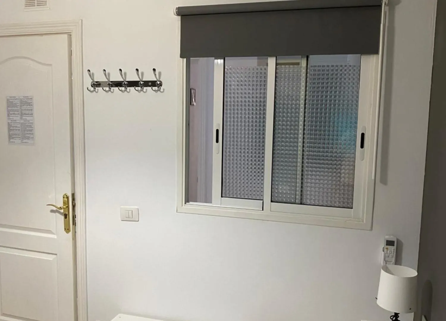 Homestay Deluxe Room In Apartment Shared In Los Cristianos Playa Habitacionstanza Air-Conditioned Arona